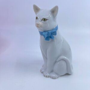 vintage herend porcelain cat figurine white with green eyes & blue bow
